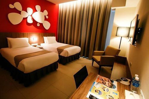 D Hotel Seri Iskandar Esterno foto